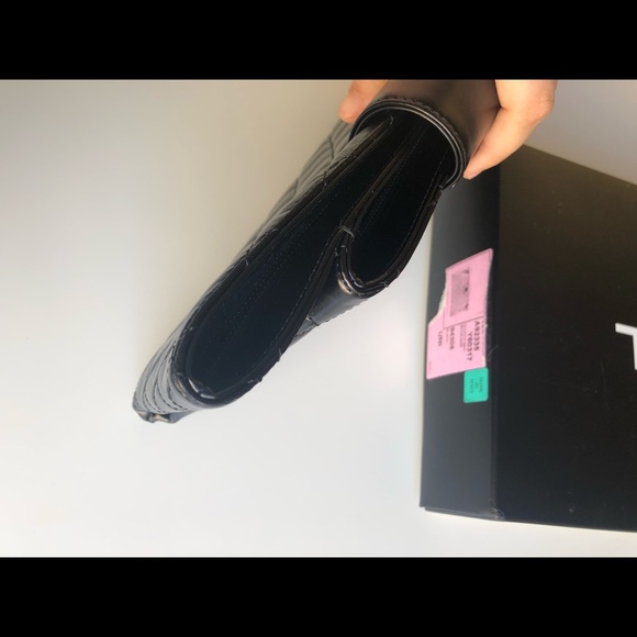 Chanel Envelope Clutch Black Calfskin - Picture 4 of 8